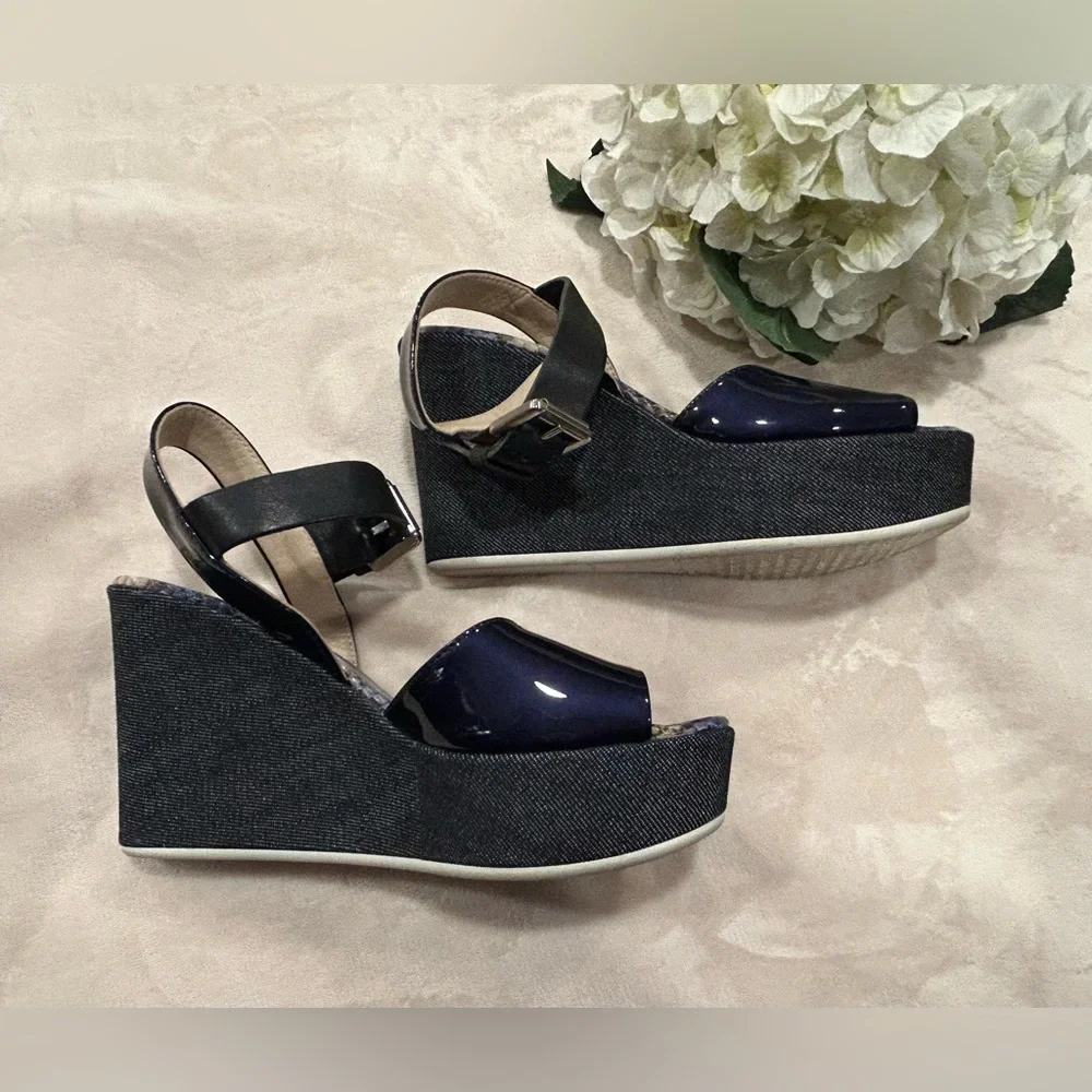 AGL Attilio Giusti Leombruni Blue Patent Leather, Denim Wedge Sandal, Size 38.5